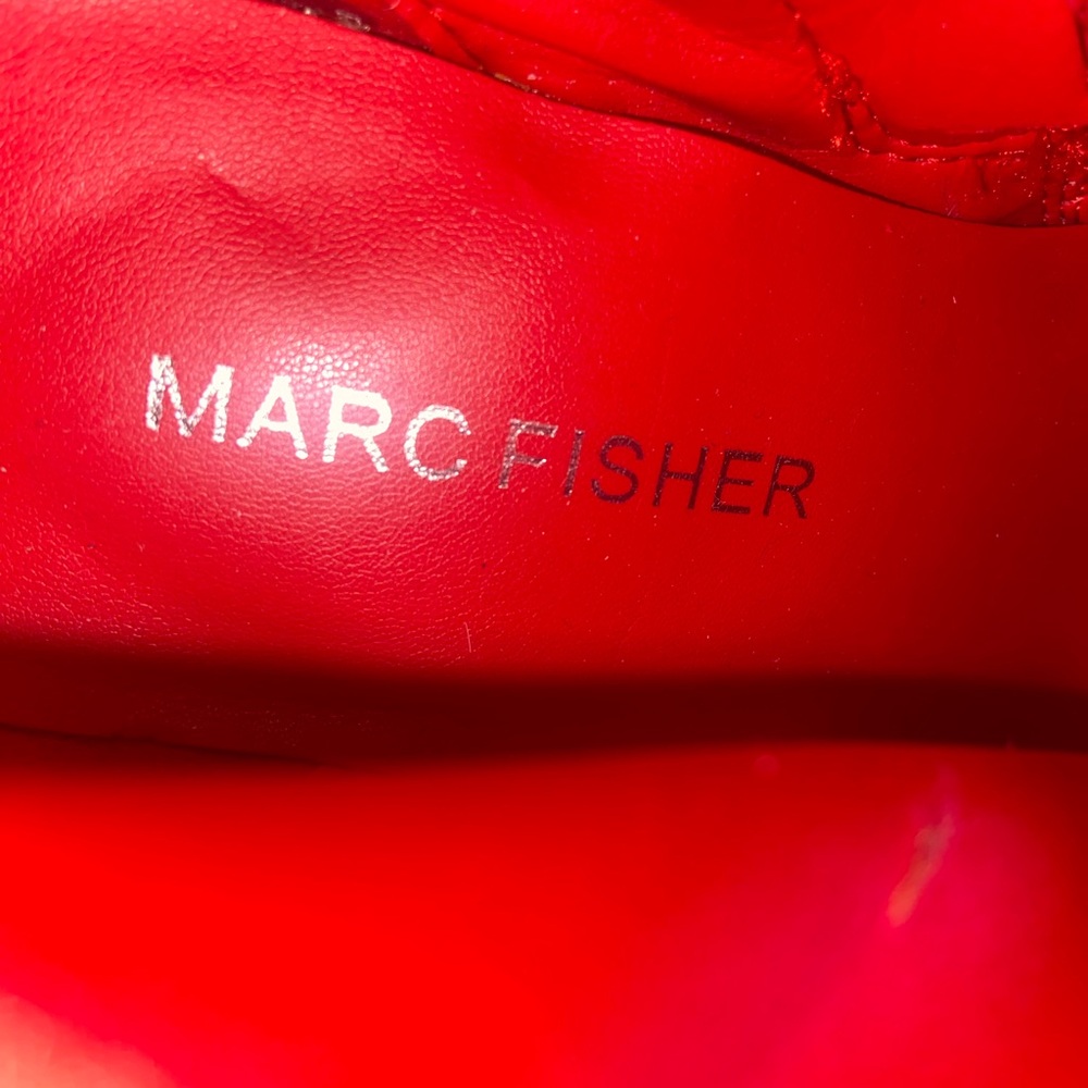 Marc Fisher Sz 6 Vibrant Red women’s short faux suede boots - Picture 2 of 8
